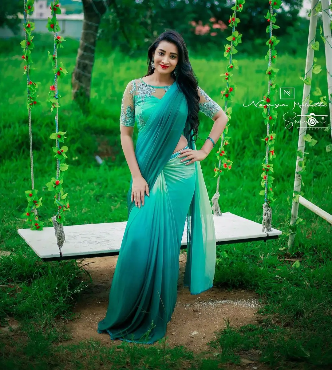 Gemini Actress Bhanu Sri Wearing Green Saree Blouse